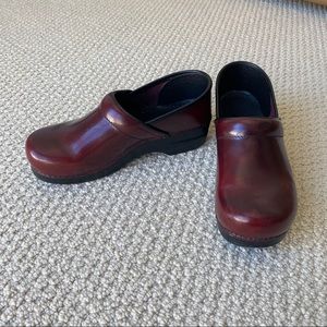 Danskos like-new Brown leather size 41